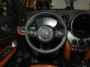 2021MINI COUNTRYMAN Ϻ܇չ