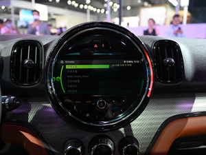 2021MINI COUNTRYMAN Ϻ܇չ