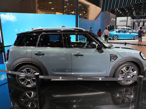 2021MINI COUNTRYMAN Ϻ܇չ