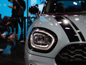 2021MINI COUNTRYMAN Ϻ܇չ