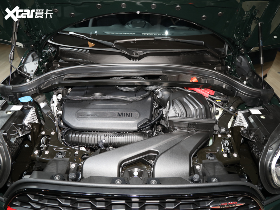 2021MINI JCW COUNTRYMAN 