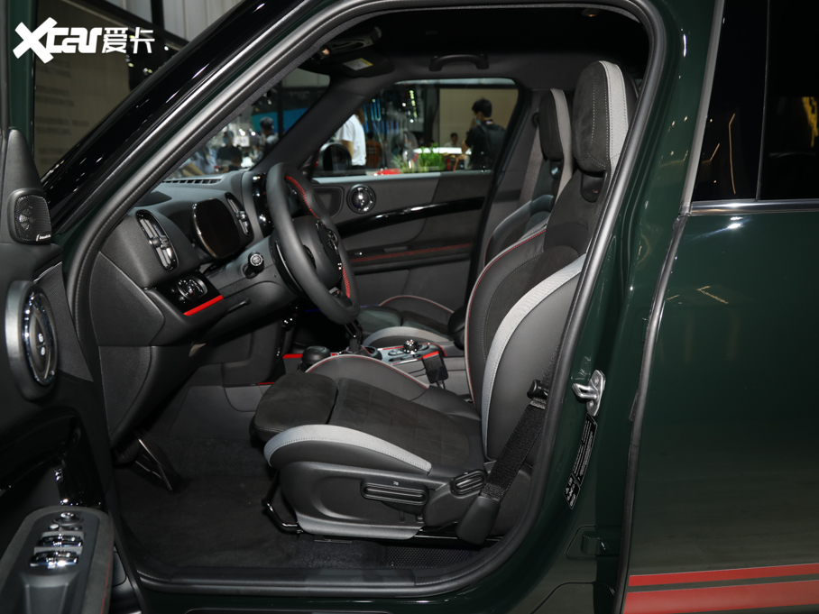 2021MINI JCW COUNTRYMAN 