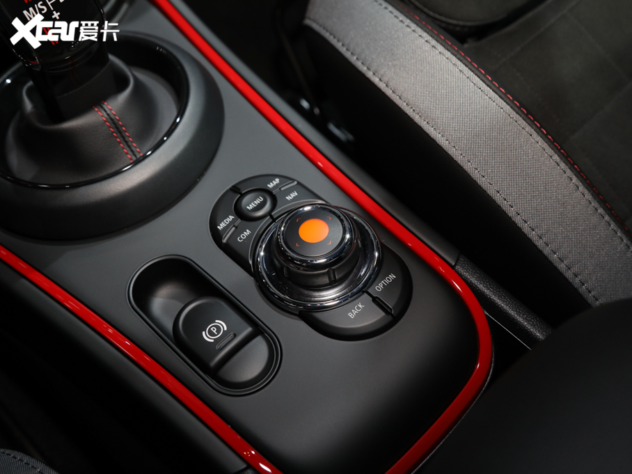 2021MINI JCW COUNTRYMAN 