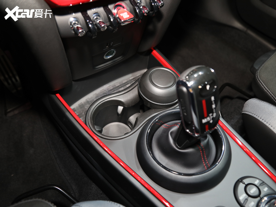 2021MINI JCW COUNTRYMAN 