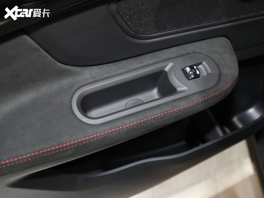 2021MINI JCW COUNTRYMAN 