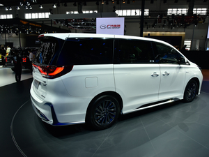 2021�����M8 �Ϻ�܇չ