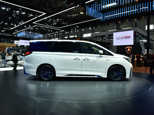 2021�����M8 �Ϻ�܇չ