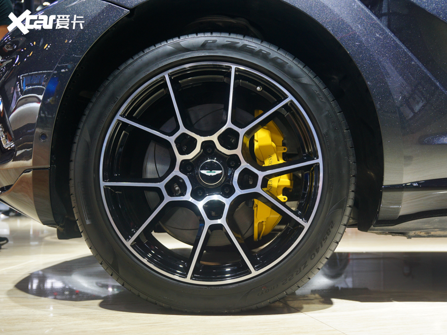 2020�˹�D���R��DBX 