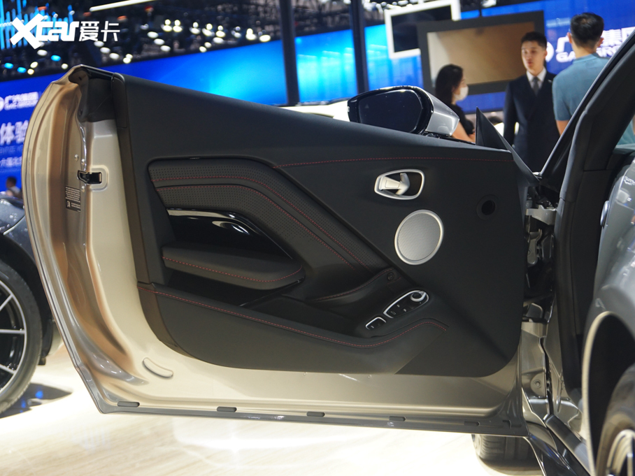 2020�˹�D���R��V8 Vantage 