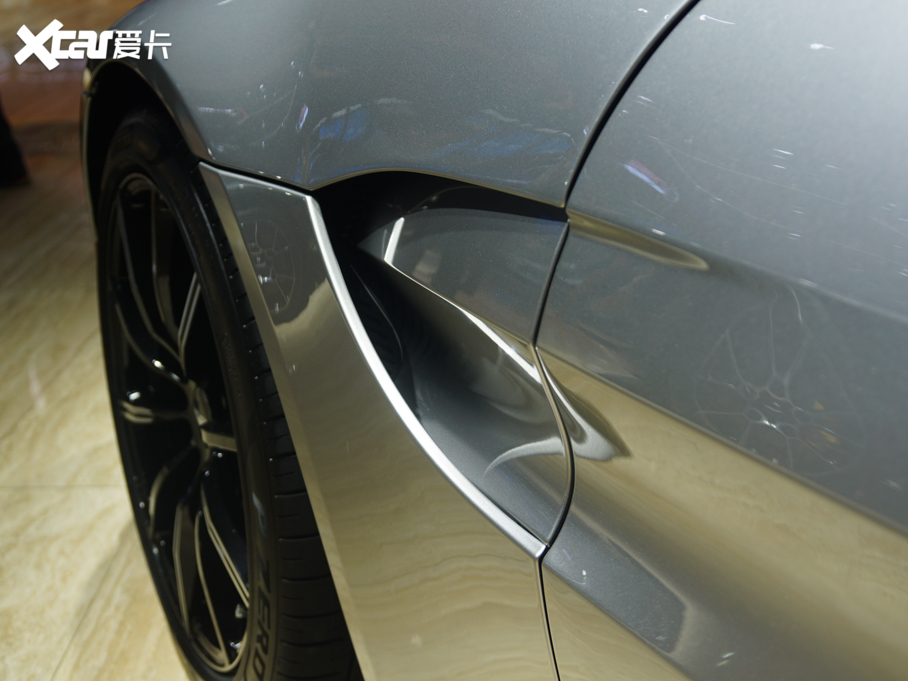 2020�˹�D���R��V8 Vantage 