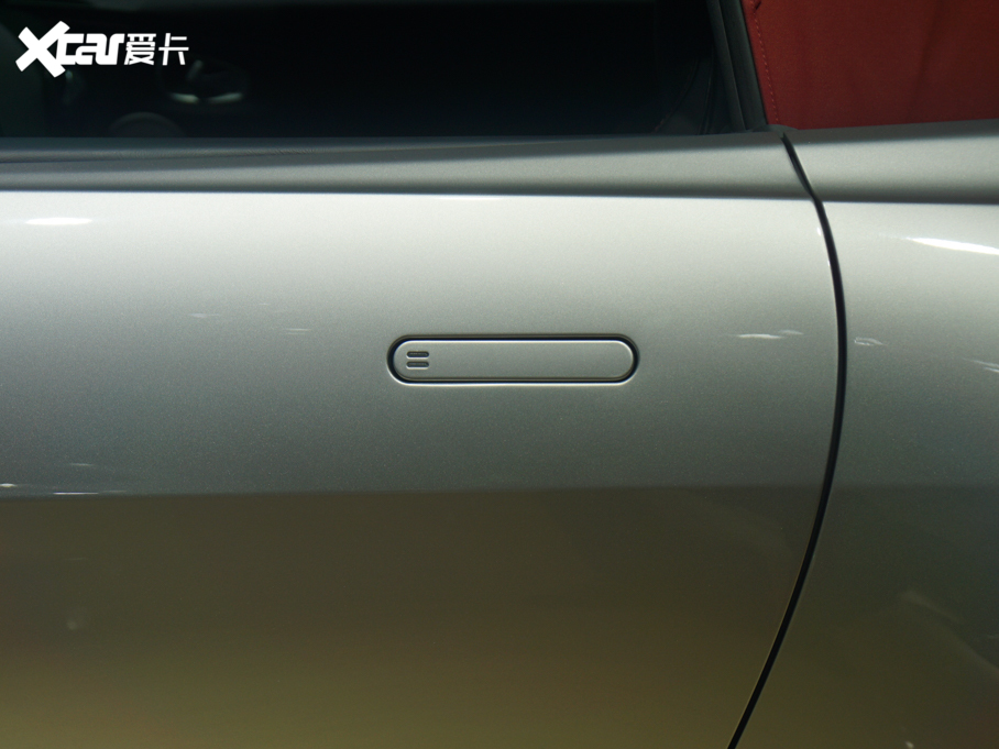 2020�˹�D���R��V8 Vantage 