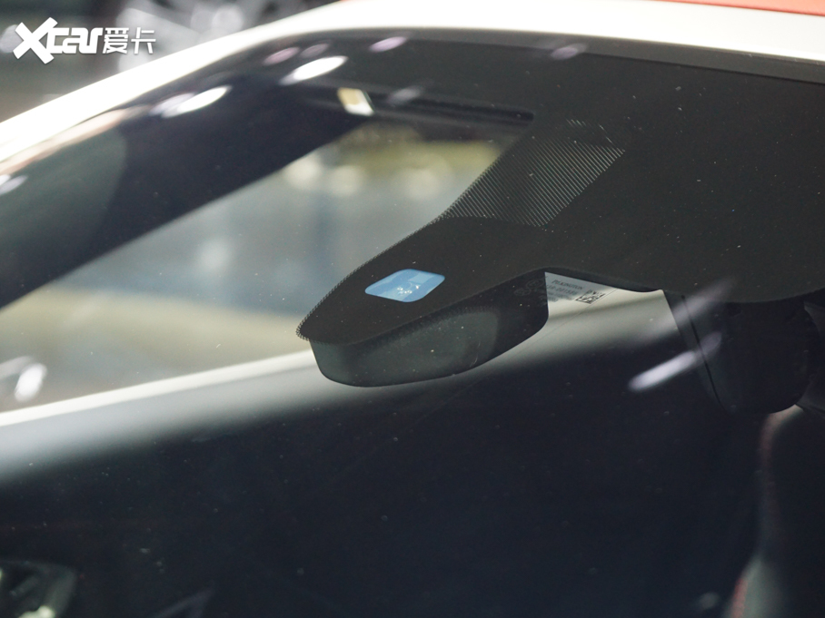 2020�˹�D���R��V8 Vantage 