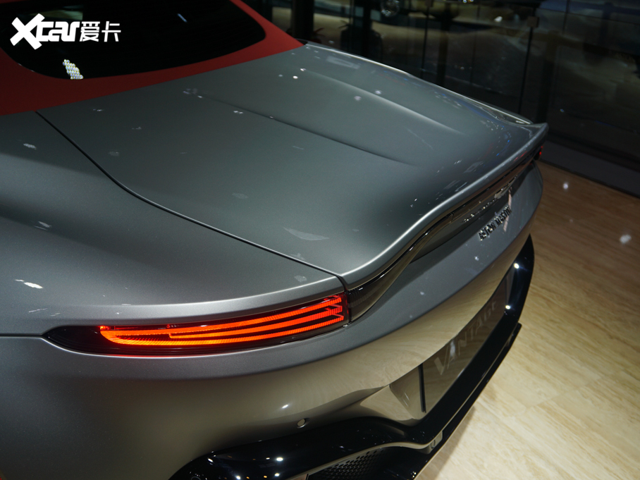 2020�˹�D���R��V8 Vantage 