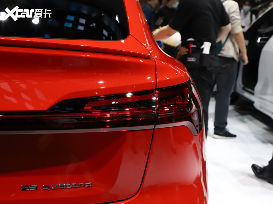 2021��?yu��n)W��e-tron(�M(j��n)��) 