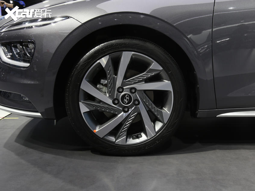 北京現代2021款名圖