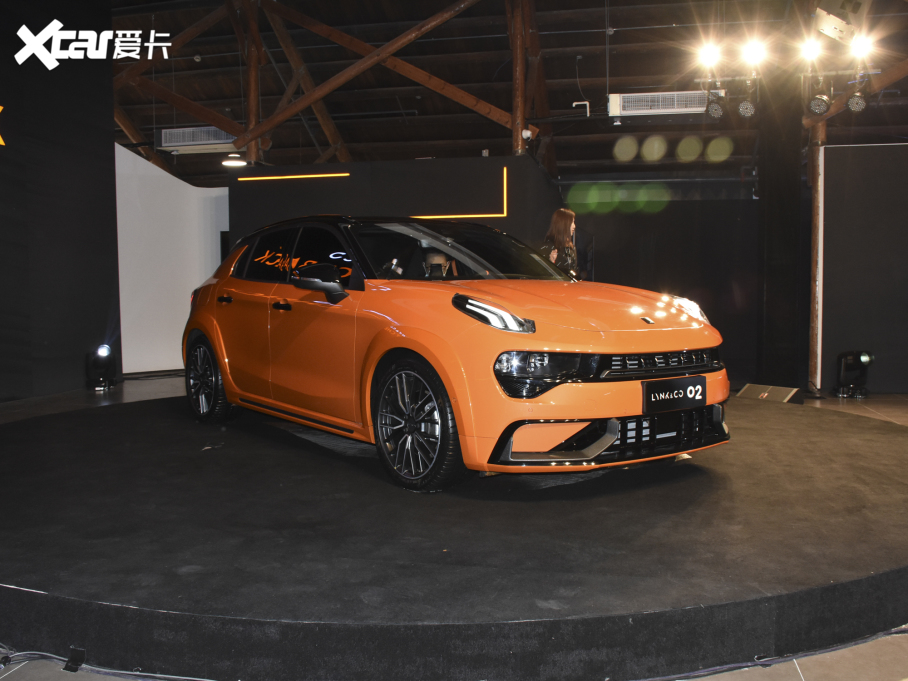 2021I02 Hatchback 