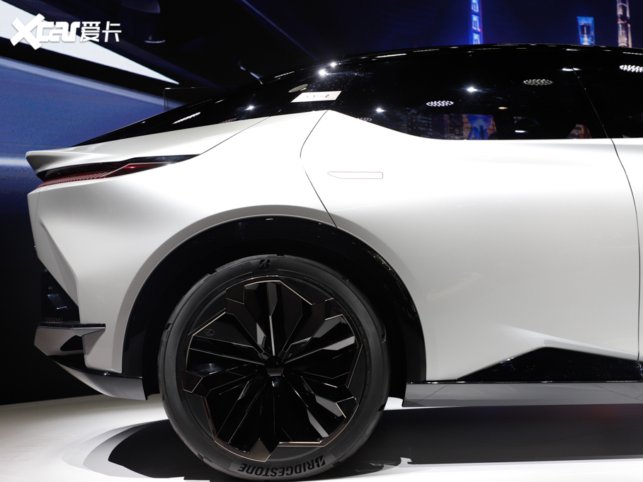 2021���׿��_˹LF-Z 