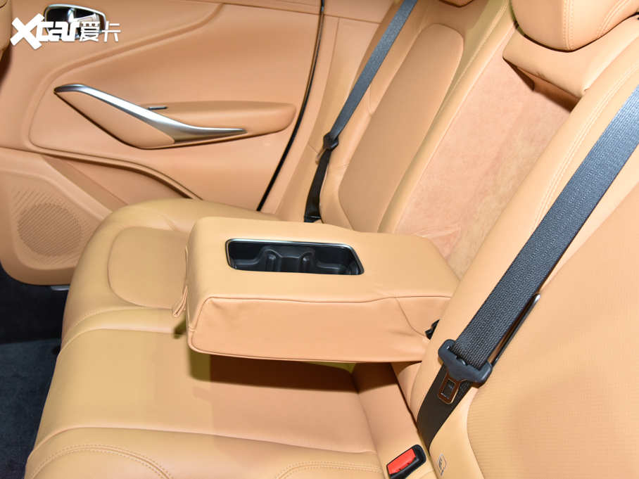 2021�˹�D���R��DBX 