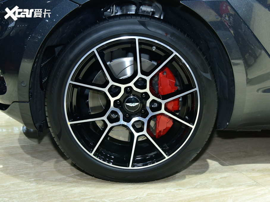 2021�˹�D���R��DBX 