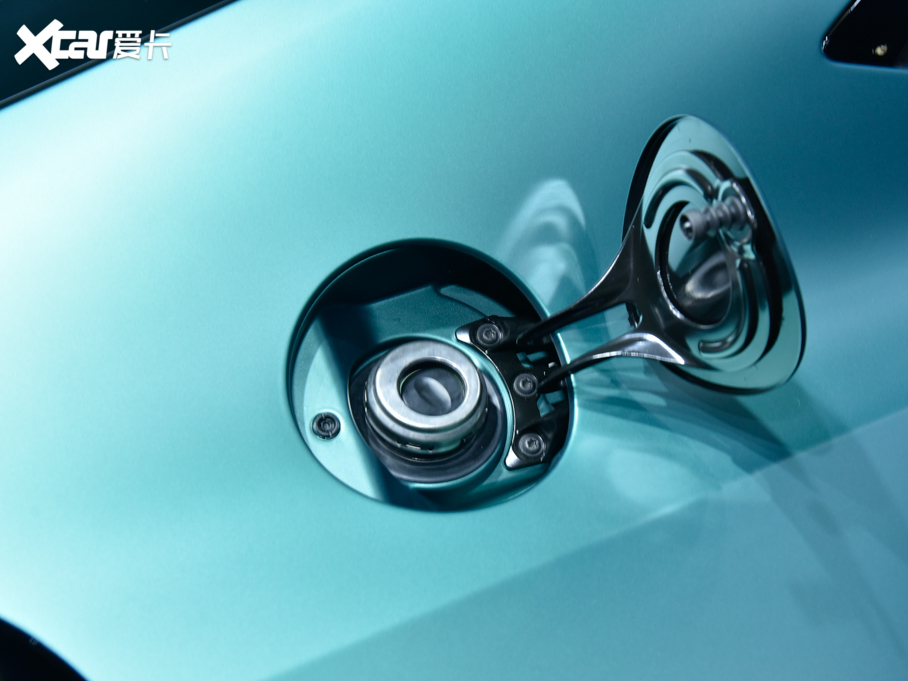 2022˹DRV8 Vantage 