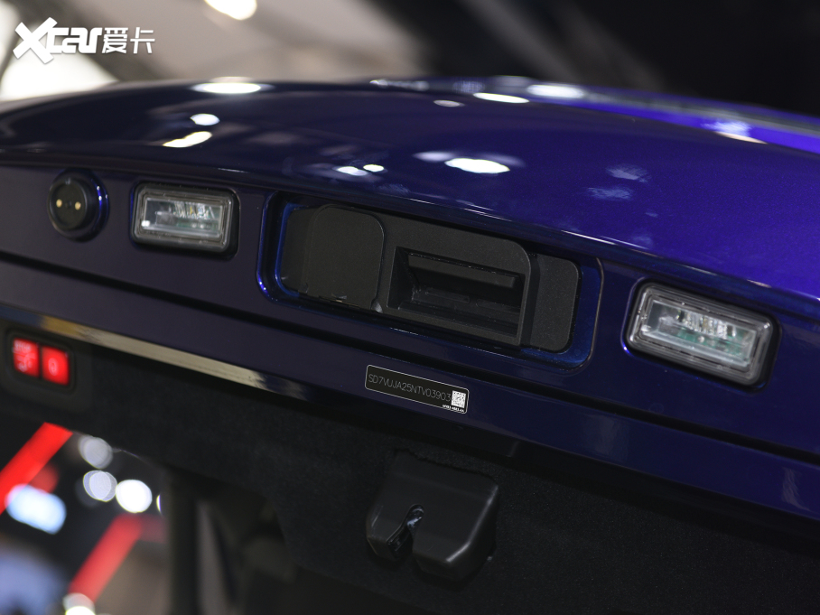 2022�˹�D���R��DBX 