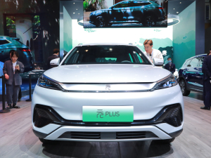 2022��ԪPLUS �Ϻ�܇չ