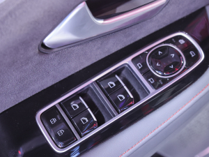 2021O S(ARCFOX S) Ϻ܇չ