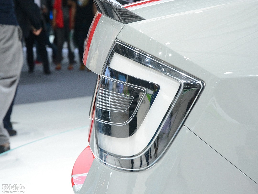 2014��Rapid Spaceback