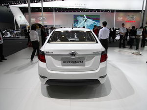 2013�����AH330 �Ϻ�܇չ