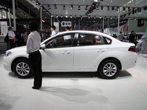 2013�����AH330 �Ϻ�܇չ