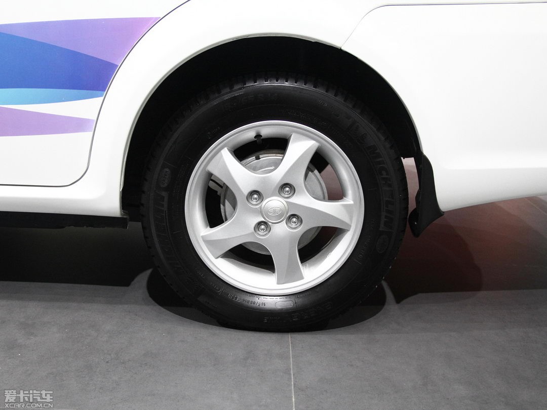 2013����־V5 EV늄�(d��ng)܇