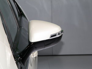 2012��VOLT���{�_ �Ϻ�܇չ