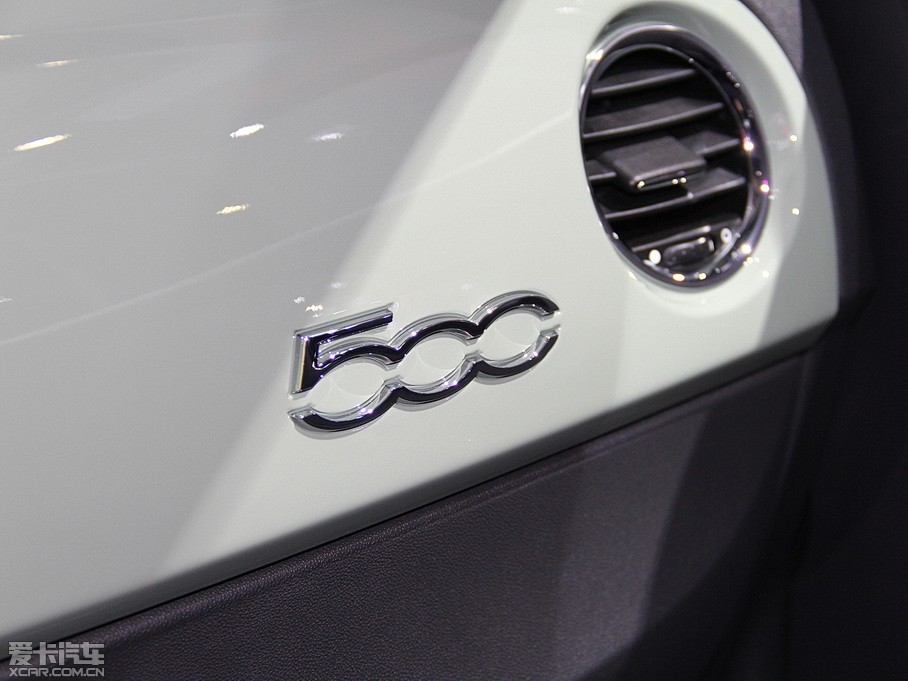 2014Ɓ500 