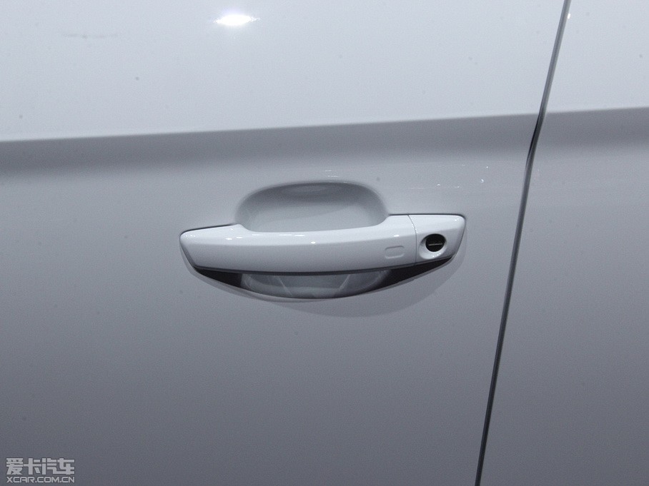 2015WA3 Limousine(M) 