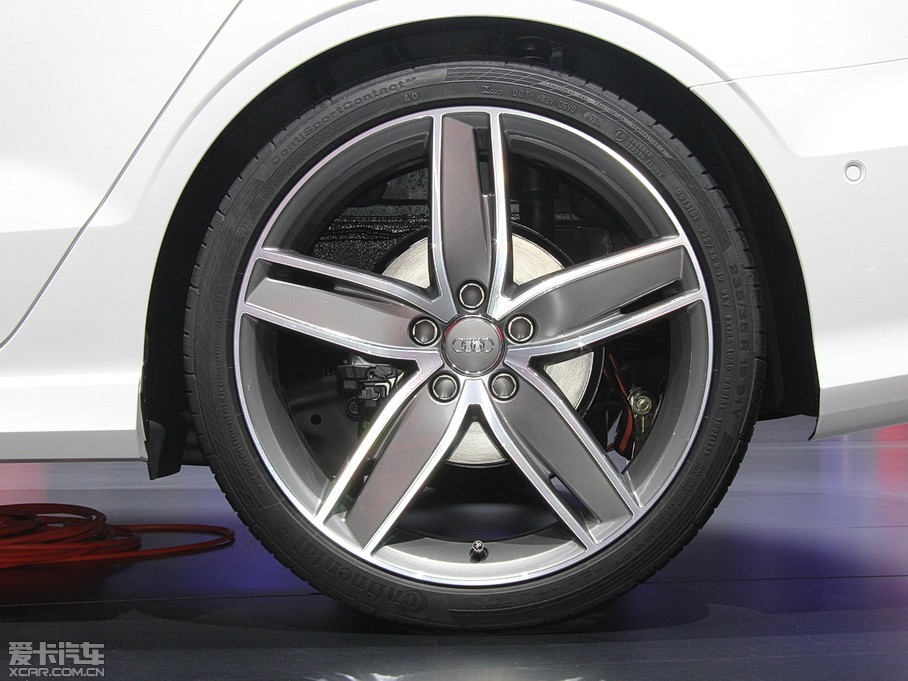 2015WA3 Limousine(M) 