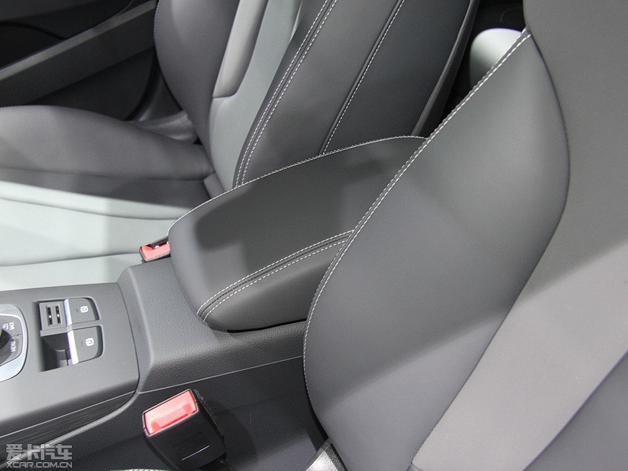 2015WA3 Limousine(M) 