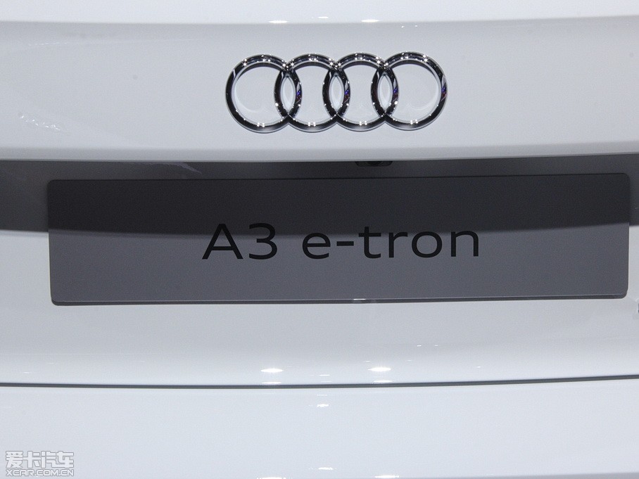 2015WA3 e-tron Sportback e-tron \Ӱ