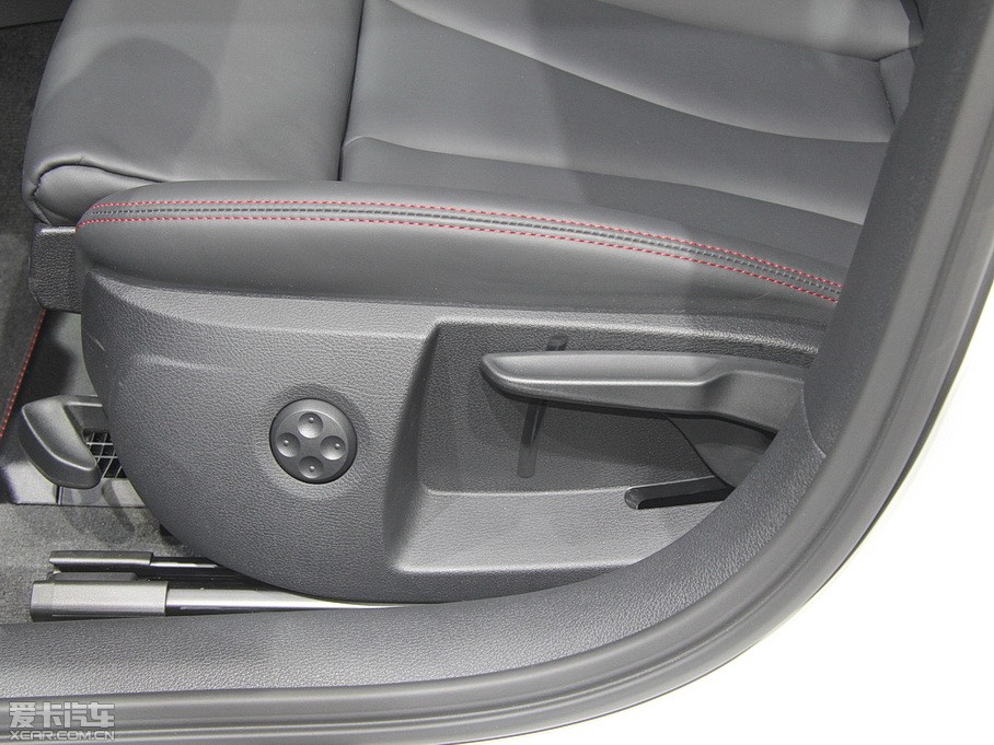 2015WA3 e-tron Sportback e-tron \Ӱ