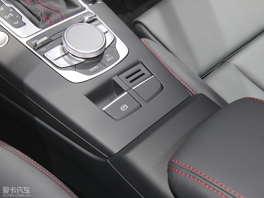 2015WA3 e-tron Sportback e-tron \Ӱ