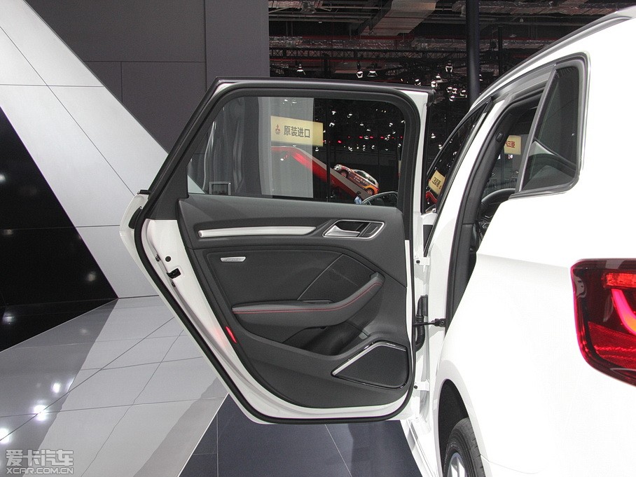 2015WA3 e-tron Sportback e-tron \Ӱ