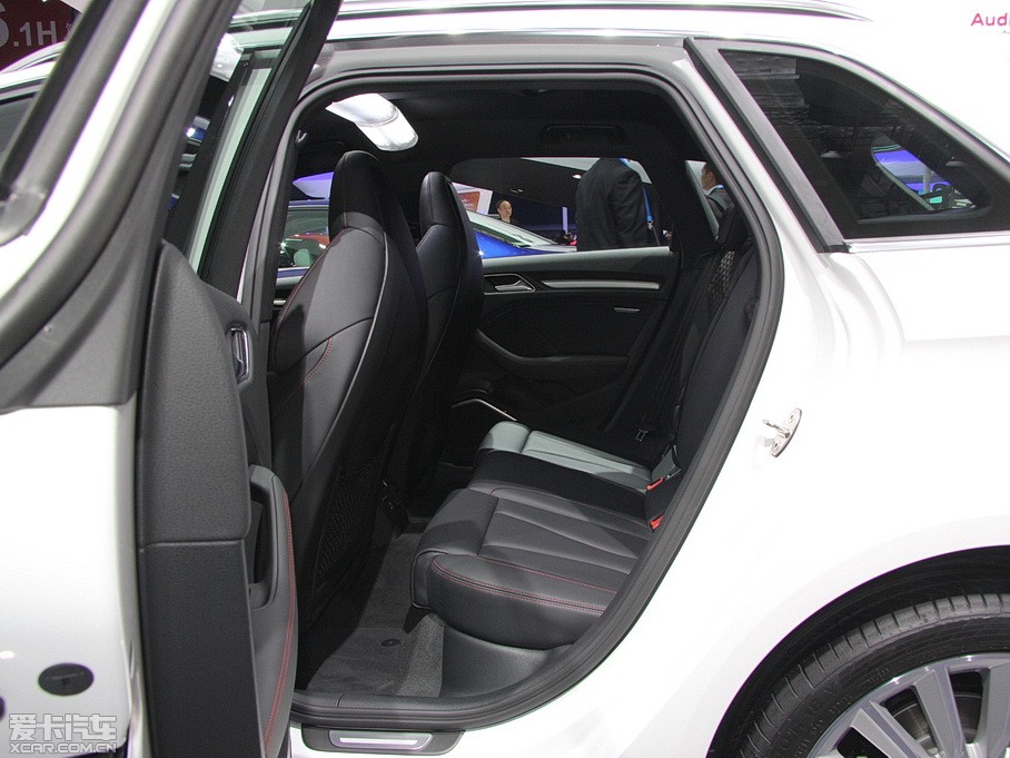 2015WA3 e-tron Sportback e-tron \Ӱ