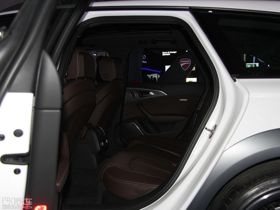 2015WA6(M) Allroad quattro