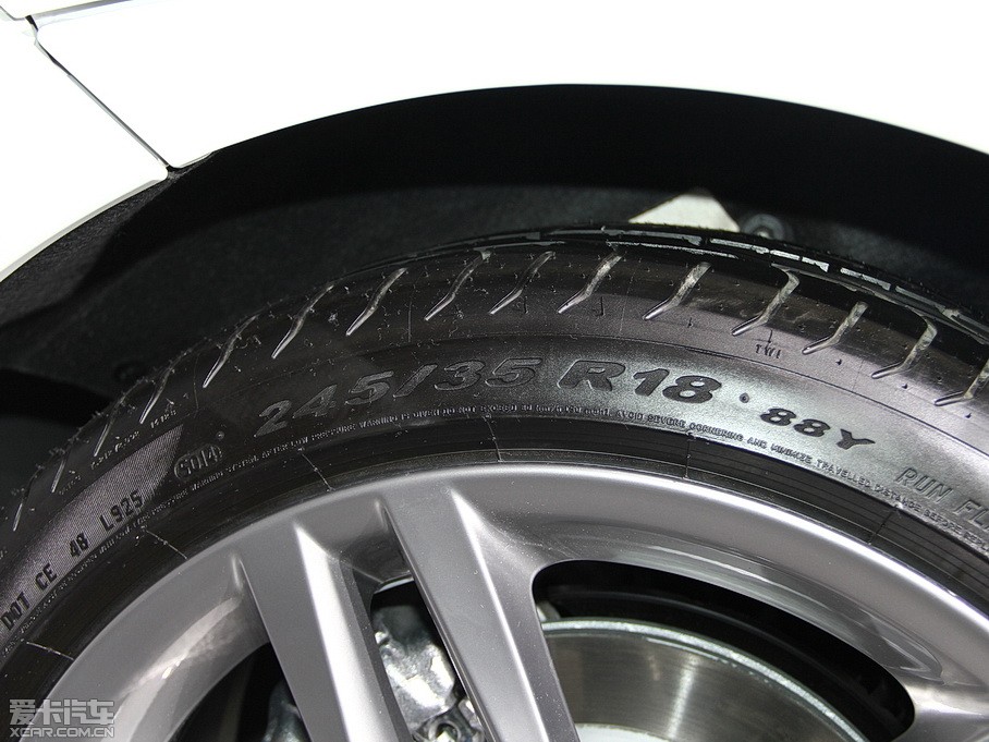 2015R1ϵɎ 118i O(sh)Ӌb