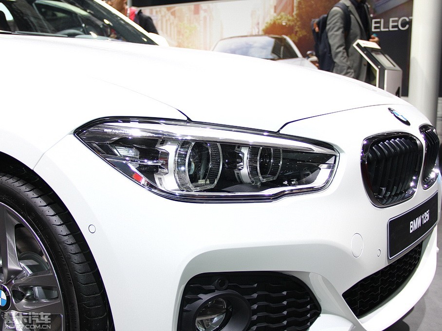 2015R1ϵɎ 118i OӋb