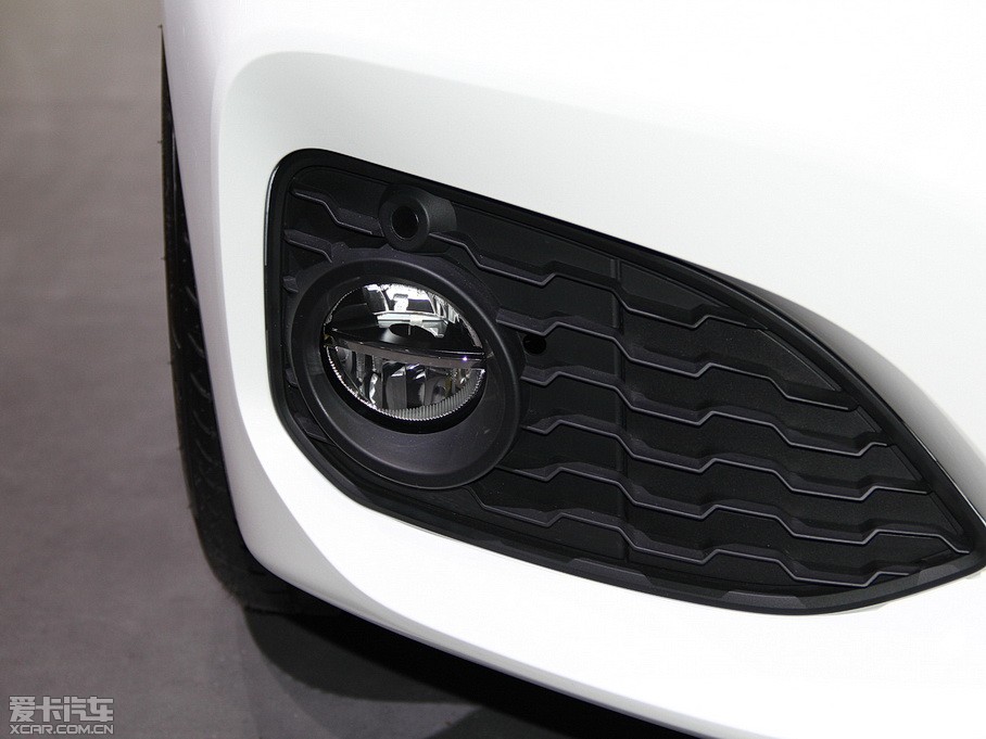 2015R1ϵɎ 118i OӋb