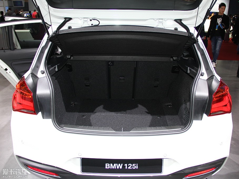 2015R1ϵɎ 118i OӋb