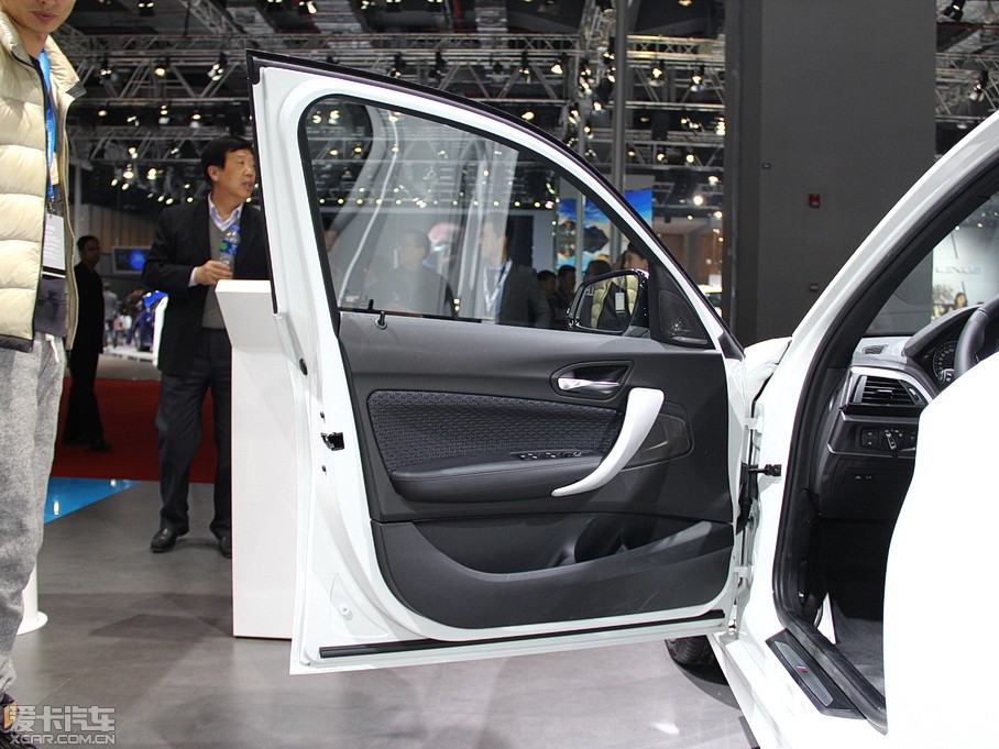 2015R1ϵɎ 118i OӋb