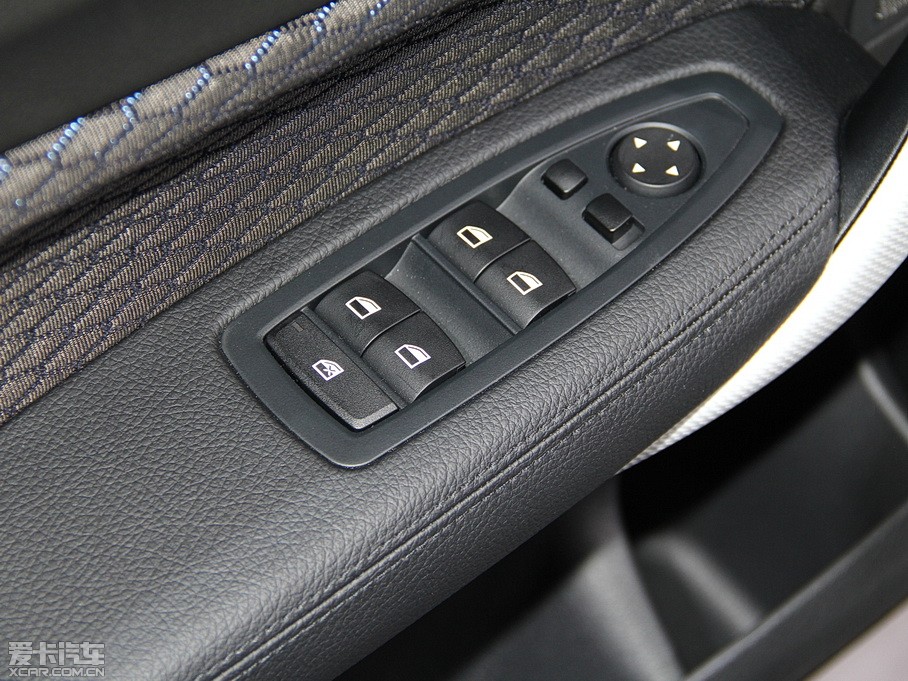 2015R1ϵɎ 118i OӋb