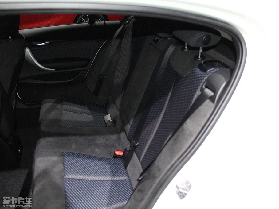 2015R1ϵɎ 118i OӋb