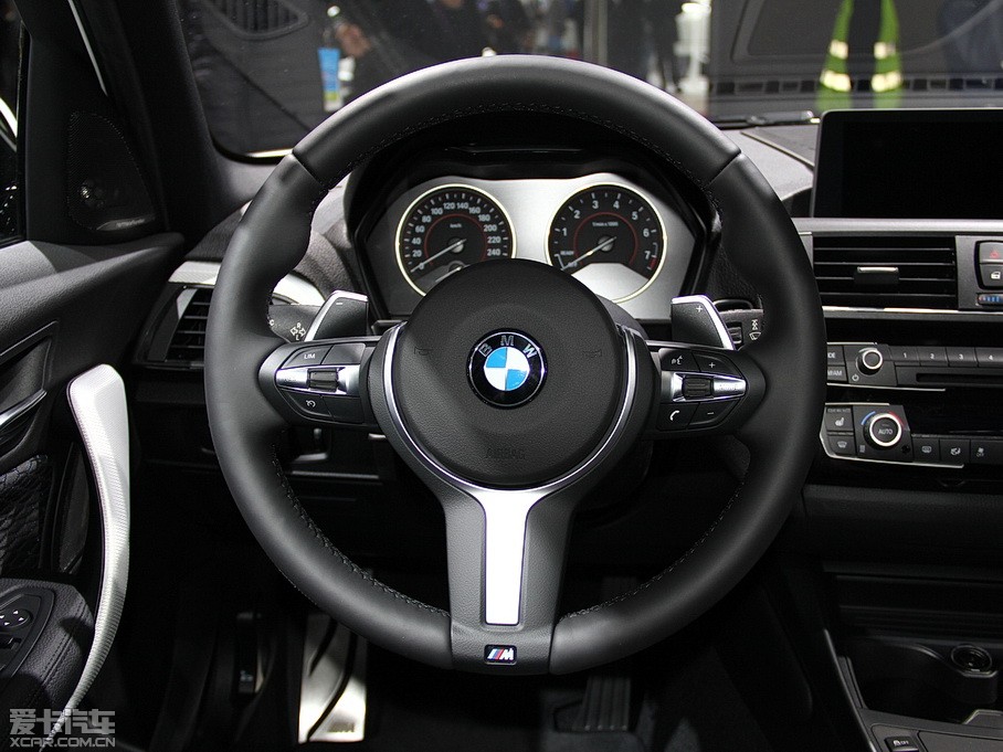 2015R1ϵɎ 118i OӋb